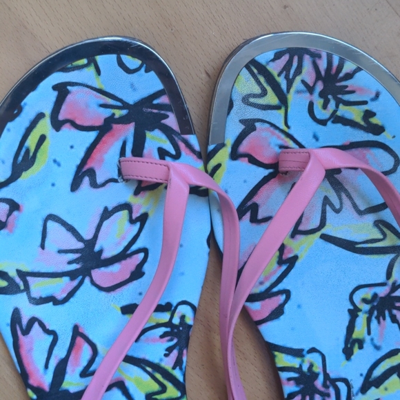 Dolce Vita flip flops - Picture 4 of 4